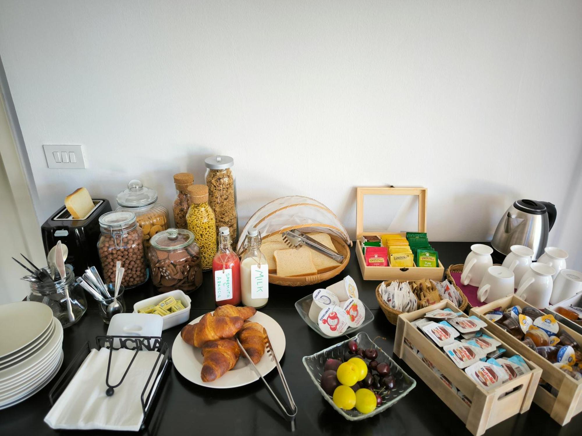 Versilia - Pietrasanta - Le Colmate Guesthouse Tonfano Ngoại thất bức ảnh